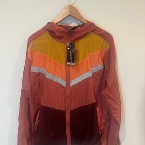 Nike Windbreaker Jacket Red Orange Yellow L Hooded Lightweight Full-Zip Running
